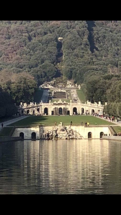 Rosy Monolocale Nel Centro Storico Di Torre Annunziata Di Fronte Scavi Oplonti Daire Dış mekan fotoğraf