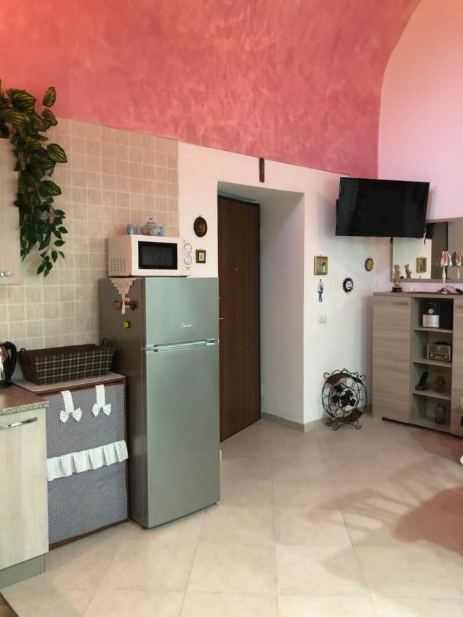 Rosy Monolocale Nel Centro Storico Di Torre Annunziata Di Fronte Scavi Oplonti Daire Dış mekan fotoğraf